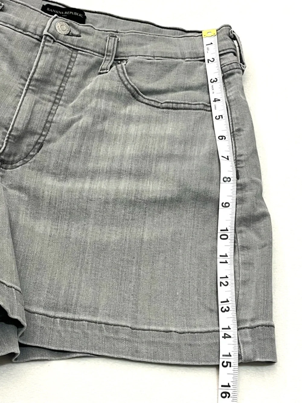 Banana Republic Women’s Light Gray Denim Shorts Plus Size 14